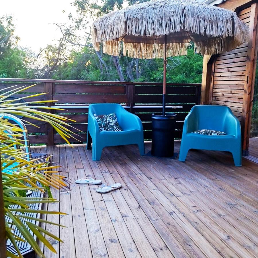 Studio Avec Vue Sur La Mer Piscine Privee Et Jardin Clos A Sainte Anne Exterior foto